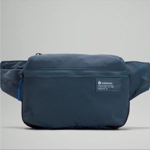 Lululemon Clean Lines Belt Bag Iron Blue NWT